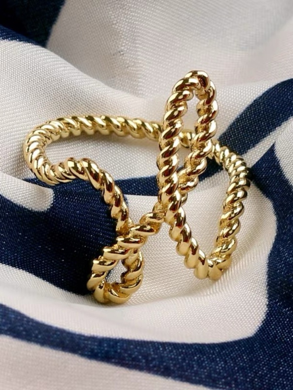 Designer-style Gold Twisted Rope Statement Scarf Ring